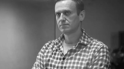 Навальныйдың анасын мәйітханаға кіргізбей қойды