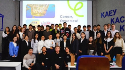 Сотни школьников со всего Казахстана подали заявки на участие в программе социального лидерства