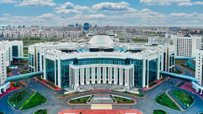 1 студентке: Назарбаев университеті - 240 мың, Гарвард - 40 мың доллар бөледі