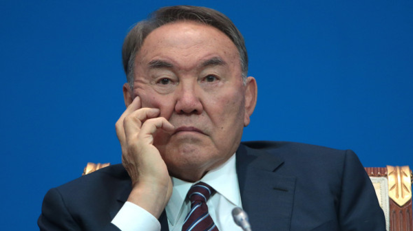 Назарбаевтың қателіктері: Қазақстанның егемендігіне қауіп төндіріп тұр