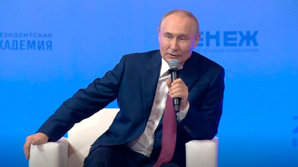 Владимир Путин:  "Украинадағы соғысқа 700 мыңға жуық Ресей әскері аттанды"