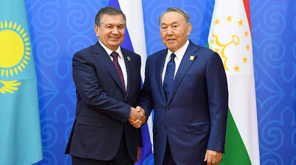 Өзбекстан президенті Шавкат Мирзияев Назарбаевты туған күнімен құттықтады