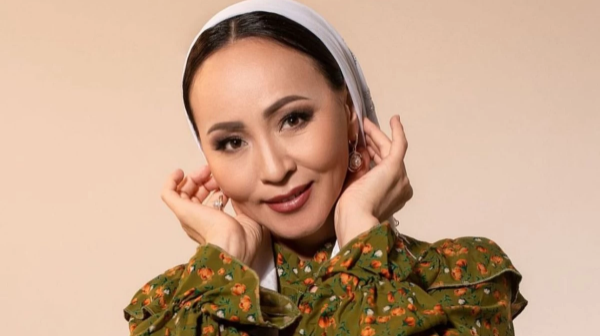 Жалаңаш Йена Колман