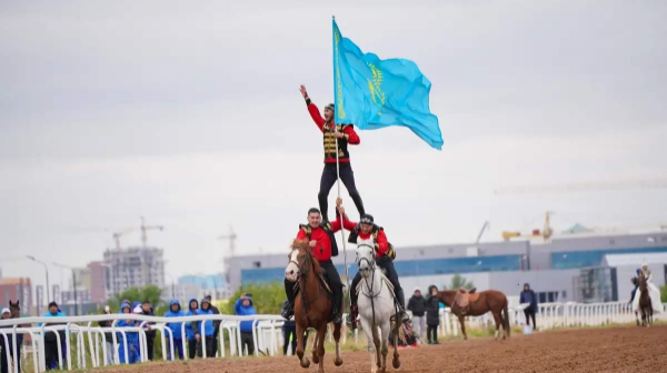 "Қазақ елі әзірге көш бастап тұр" - Қырғызстан министрлігі 