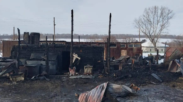 Шығыс Қазақстанда көршісінен өш алмақ болған ер адам шатасып басқа біреудің қорасын өртеп жіберген