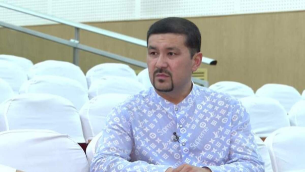 Еркекке әсер етпейді, ал әйел ішсе, зардабы балаларыңа тиеді: Танымал актер қисынсыж сөзімен елді ашуландырды 
