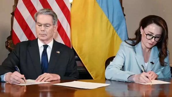АҚШ пен Украина қазба байлықтарға пайдалану жөніндегі келісімге қол қойды