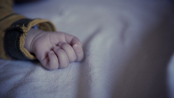 Бір отбасыдағы төрт өлім: Қатарынан 2 сәби қайтыс болды - полиция тергеуде