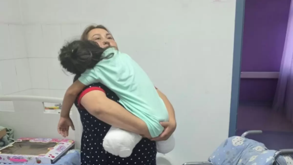 "Орынсыз пікір": Жол апатына түскен қыздың аяғын неге сақтап қалуға болмады?