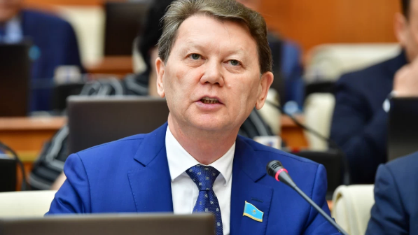 Қазақстанда 90% көлік "бұрағыш әдіспен" шығарылады - депутат (ВИДЕО)