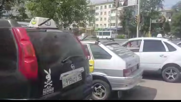 Петропавлда мас жолаушы такси жүргізушісін аяусыз ұрып, өлтіріп тастады