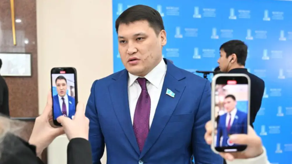"Жол берілмейді" - Руслан Берденов Respublica партиясындағы қызметінен неге кеткенін мәлімдеді