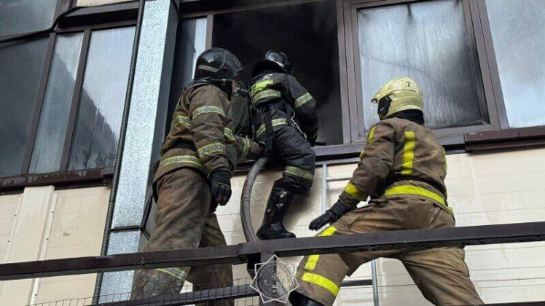 “Үш құтқарушы ауруханада жатыр” - Астанадағы Базар өртінен зардап шеккендер туралы шұғыл ақпарат!