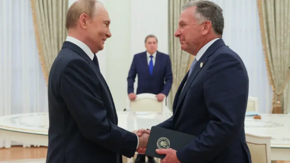 АҚШ Ресейге уақыт берді: Трамптың арнайы өкілі Путинмен кездесті. Олар не талқылады?