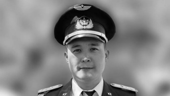  “Үйдің жалғыз ұлы. Жасы небәрі 32-де еді”. Сорбұлақта тіқұшақ апатынан көз жұмған майор жайлы дерек шықты