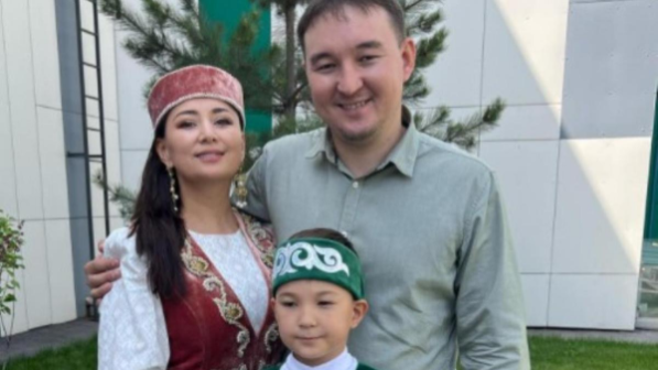 “Қыз аңсаған жандарға жұғысты болсын”. Мадина Сәдуақасова сүйінші жаңалығын жария етті (ФОТО)