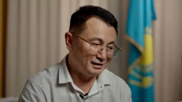 “Қазағымның қуанышы көбейе берсін. Аналар тек қуаныштан жыласыншы”. Адвокат сүйінші жаңалығын бөлісті