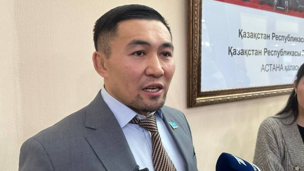 Ардақ Назаров өмірбаянына қатысты тараған қауесеттерге жауап берді