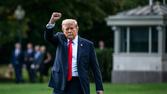 “Трамп әскер жіберуге дайындалып отыр” - АҚШ “ішкі қауіпсіздікті” сылтау етіп отыр ма?