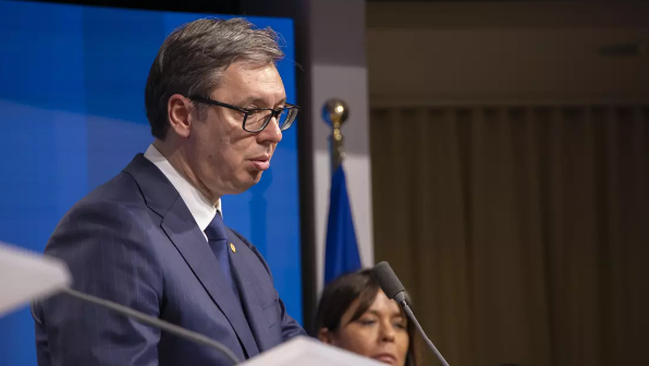 "Елдің бәрі соғысқа дайындалып жатыр": Сербия президенті шұғыл мәлімдеме жасады
