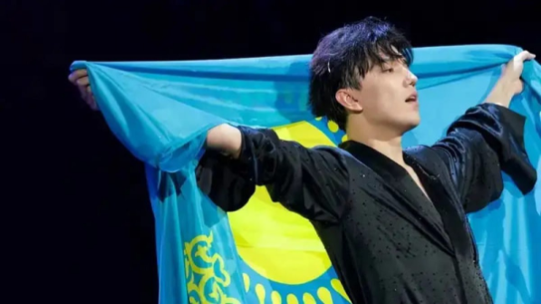 Димаш Құдайберген Мексика елшілігінде бүлдіршіннің тұсауын кесті (ФОТО)