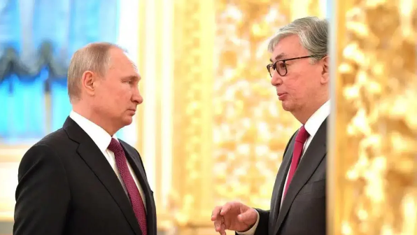 “Әлемдегі қазіргі ахуал”: Шұғыл жаңалық! Тоқаев пен Путин телефон арқылы не туралы сөйлесті?