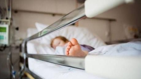 “1 жасар бала 4 см болтты жұтып қойған” - Түркістан облысындағы оқыс оқиға туралы дерек шықты