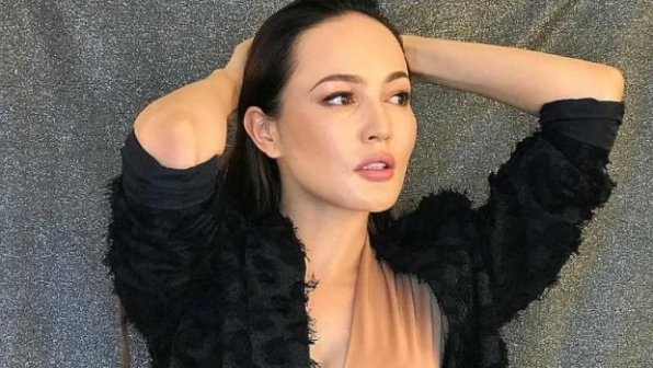 “Сахнаға шыққым келеді, бірақ…”: Көптен бері көрінбей кеткен Кәмшат Жолдыбаева халыққа өз шындығын айтты 