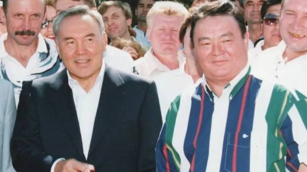 "Мәселе Назарбаевқа дейін барған" - Болат Әбілов саясаткер Заманбек Нұрқаділовтің өлімі туралы құпияны айтты