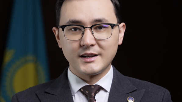 Алматыда "Warner Bros" атын жамылған криптопирамида әшкереленді