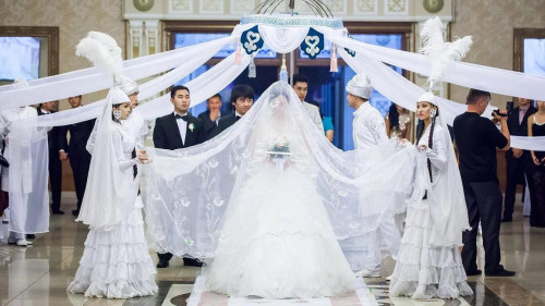 Қатаң тәртіп: Бұдан былай той тек 22:00-ге дейін өтеді, талап орындалмаса электр жарығы өшіріледі