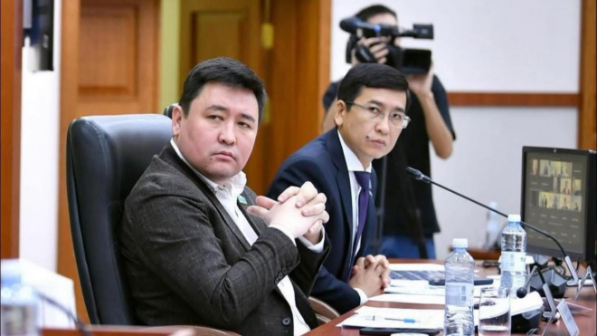 “Бала мен отбасы үшін үлкен қолдау”: Сүйінші! Аймағамбетов бар қазақты қуантатын жаңалығын бөлісті