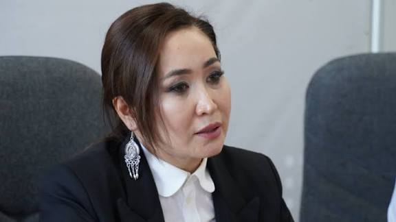 “Ата-аналар үшін жұмыс уақытын бір сағатқа қысқарту”: Мәжіліс депутаты маңызды бастама көтерді (ВИДЕО)