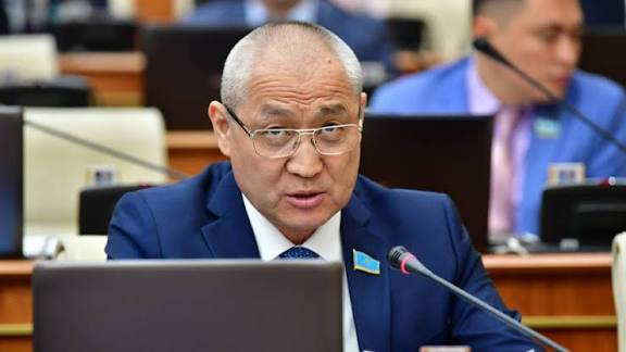 “Үлкен жеңіс! Жер байлығы халықтікі”: Сүйінші! Жаңбыршин бар қазақты қуантатын маңызды норма енгізілгенін хабарлады (ВИДЕО)