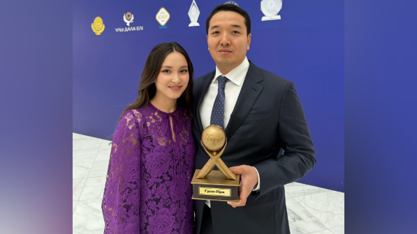 “Сенімен мақтанамын”: Сүйінші! Жансая Әбдімәлік ел естімеген қуанышты жаңалығын бөлісті