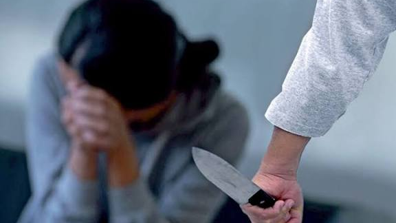 “Әйелін көршісімен ішімдік ішкені үшін, пышақтап тастаған” - Ақтөбедегі жанжал туралы жаға ұстатарлық ақпарат анықталды