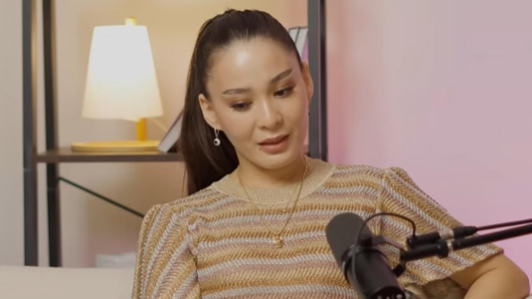 "Арман Дүйсенов «студияда қайтыс болды» дегенді айтқан жоқпын". Әнші Индира Елемес 66–67 миллион теңге қарыз туралы ештеңе білмегенін жеткізіп, өз шындығын айтты