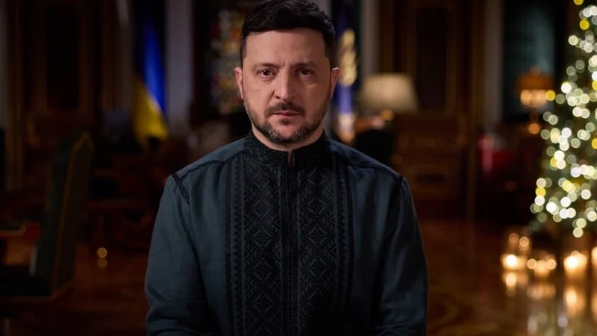 «Біз соғыстың аяқталғанын қалаймыз, бірақ Украинаның аяқталғанын қаламаймыз" - Зеленский Жаңа жыл қарсаңында өте маңызды мәлімдеме жасады