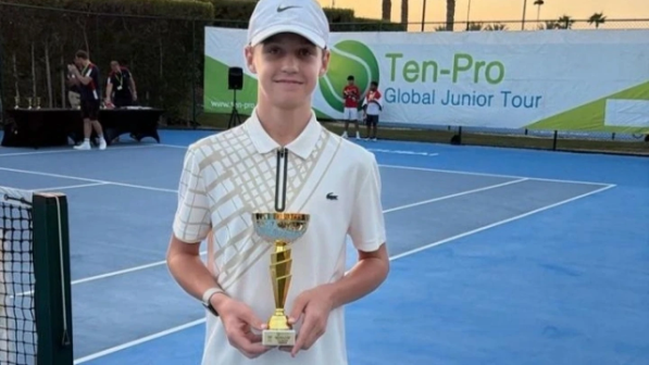 Сүйінші: 14 жастағы отандық теннисші Дубайдағы халықаралық турнирдің чемпионы атынды