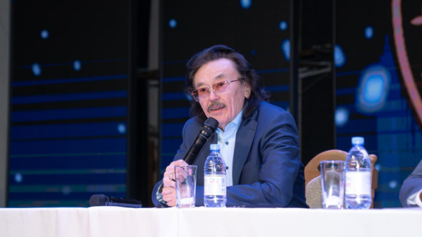 Қазақстанның Халық әртісі Секен Тұрысбеков филармония директоры қызметіне тағайындалды