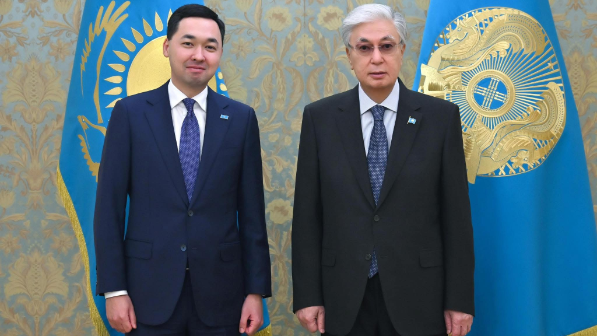 "Барынша күш салдым”: Тоқаевтың экс-баспасөз хатшысы желіде жазба жариялады