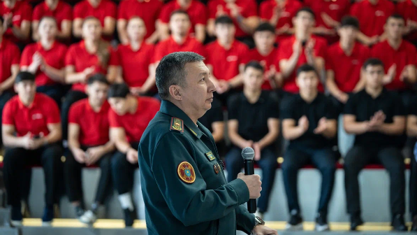 «Дала Қырандары» алаңында жастар мен Ұлттық ұлан арасында ашық диалог өтті