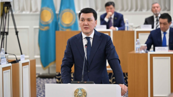 Ерлан Қарин Конституциялық комиссия құрамындағы журналистер туралы айтты 