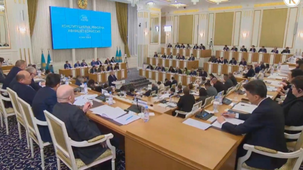 Конституция мәтініне талдау жасалды: жұмыс тобына кімдер жұмылдырылды?