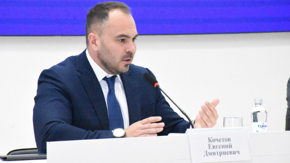 «Алып қашу мен есірткіні дәріптейтін әндерге шектеу қойылмақ»: Вице-министр мәлімдеме жасады