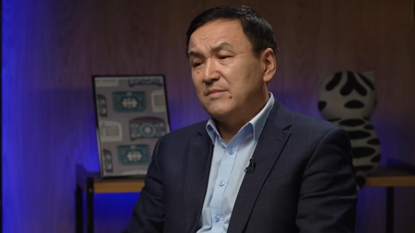 «Шикілігі бар… Ұят нәрсе!»: Рамазан Стамғазиев фонаграмма туралы заңды сынға алды (ВИДЕО)