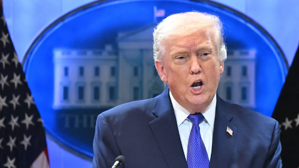 «Науқас, әрі есінен ауысқан адам»: Трамп өзін сынға алған әртісті ауыр айыптады