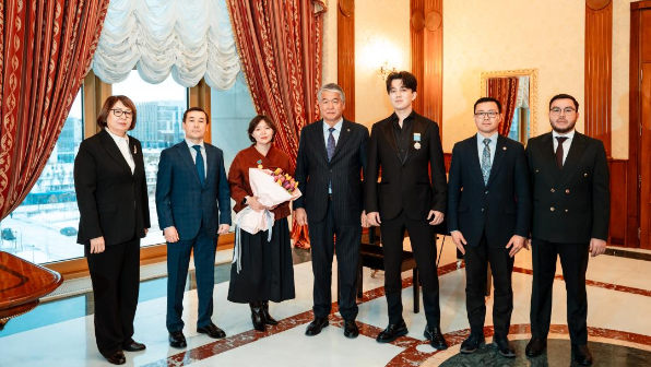 Димаш Құдайберген мен Самал Еслямова ТҮРКСОЙ марапаттарына ие болды