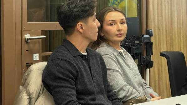 Жанәбіловтар соты: Миллиондарды «меңгерген» блогерлер БАҚ-тан жасқанып отыр