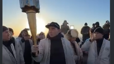 Амал мерекесі: Маңғыстау азаматтары «Бірлік отын» жағып, елге береке-ынтымақ тіледі